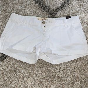 Cute white khaki shorts